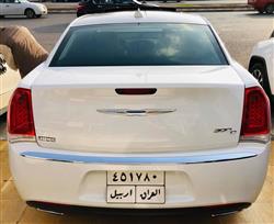كرايسلر 300